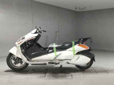 Suzuki Gemma 250