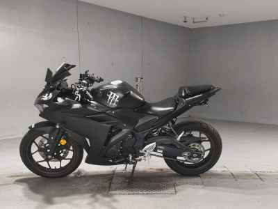 Yamaha YZF-R25 2017