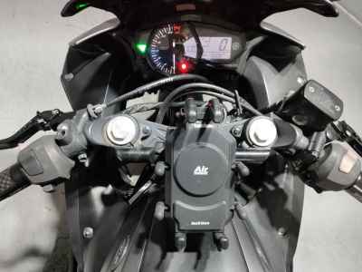 Yamaha YZF-R25 2017