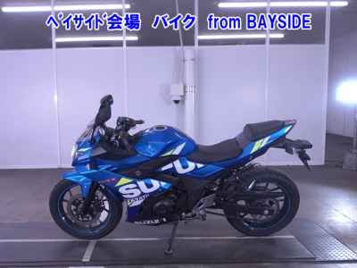 Suzuki GSX250 Katana