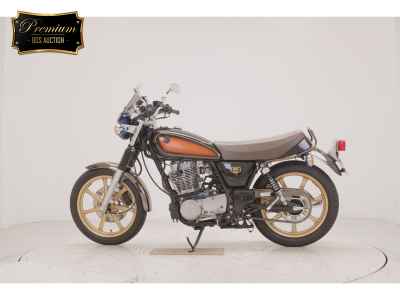 Yamaha SR400 2021