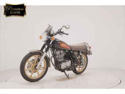 Yamaha SR400 2021