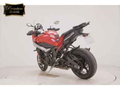 BMW S1000XR 2021