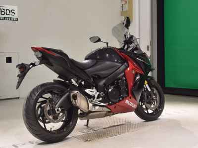 Suzuki GSX-S1000F 2015