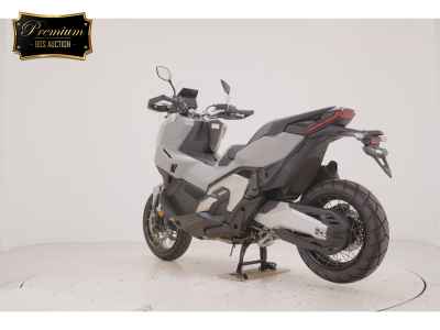 Honda X-Adv 750 2025