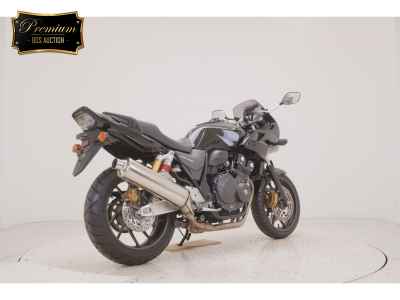 Honda CB400 Super Boldor 2017