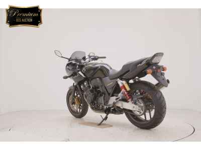 Honda CB400 Super Boldor 2017