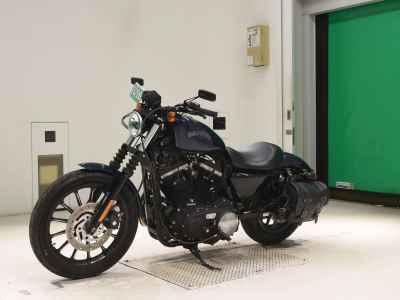 Harley-Davidson Sportster Iron XL883N 2012