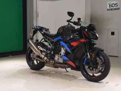 BMW M1000R 2025