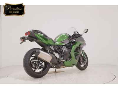 Kawasaki Ninja H2 SX 2018