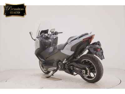Yamaha TMAX 560T 2025