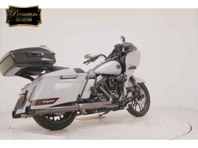 Harley-Davidson Road Glide FLTRXSE1923 CVO 2020