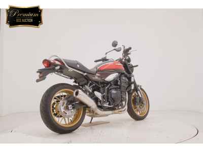 Kawasaki Z900RS 2022