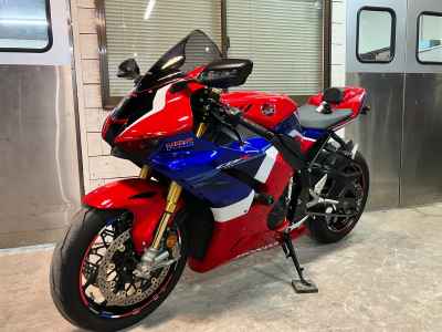 Honda CBR1000RR-R FB SP 2022