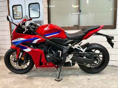 Honda CBR650R E-Clutch 2026
