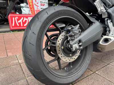 Honda CBR650R E-Clutch 2024