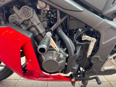 Honda CBR650R E-Clutch 2024