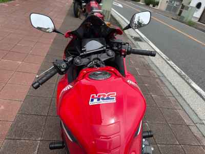Honda CBR650R E-Clutch 2024