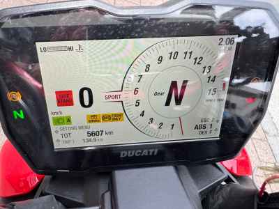 Ducati Streetfighter V4S 2023