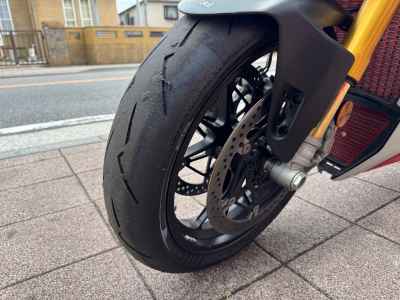 Ducati Streetfighter V4S 2023