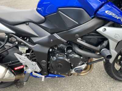 Suzuki GSR750 2014