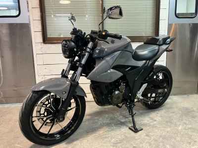 Suzuki Gixxer 250SF