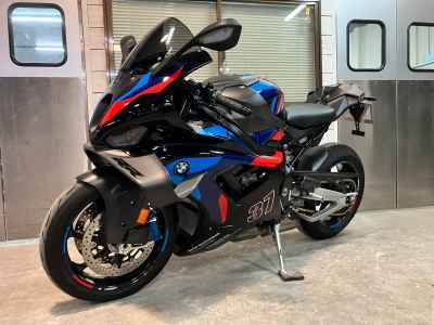 BMW M1000RR 2025