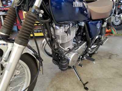 Yamaha SR400 2021