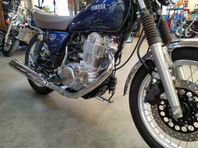 Yamaha SR400 2021