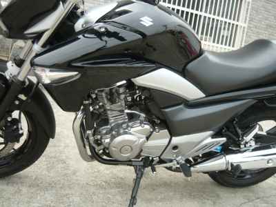 Suzuki GSR250