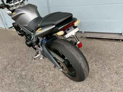 Triumph Street Triple R 2010