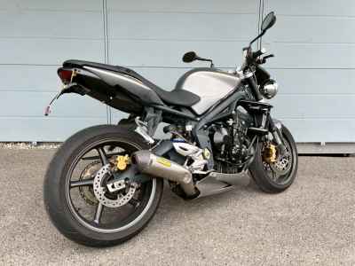 Triumph Street Triple R 2010