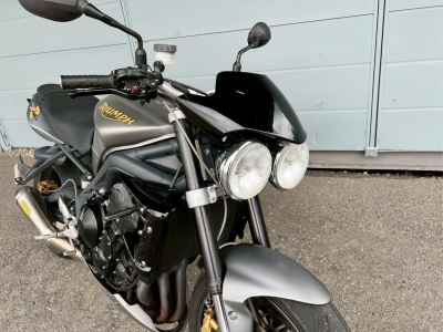 Triumph Street Triple R 2010