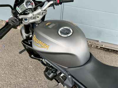 Triumph Street Triple R 2010