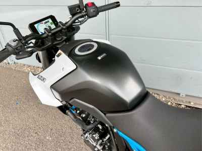 Suzuki GSX-8S 2023