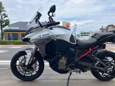 Ducati Multistrada V4S 2025