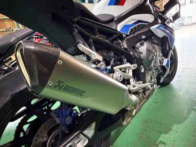 BMW M1000R 2023