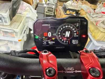 Ducati Streetfighter V4S 2021