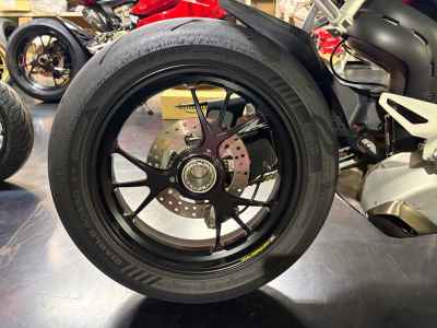 Ducati Streetfighter V4S 2021