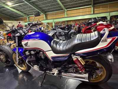 Honda CB750 2005