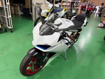Ducati Panigale V2 2021