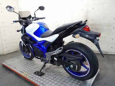Suzuki Gladius SFV400 2012