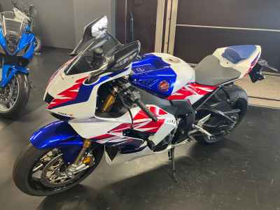 Honda CBR1000RR-R FB SP 2023