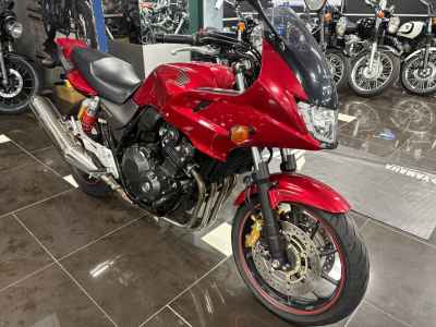 Honda CB400 Super Boldor 2014