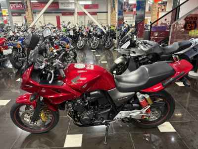 Honda CB400 Super Boldor 2014