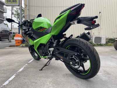 Kawasaki Ninja 400 KRT Edition 2024