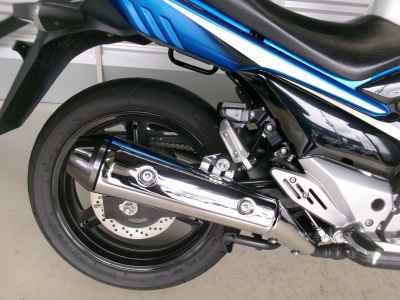 Suzuki GSR250