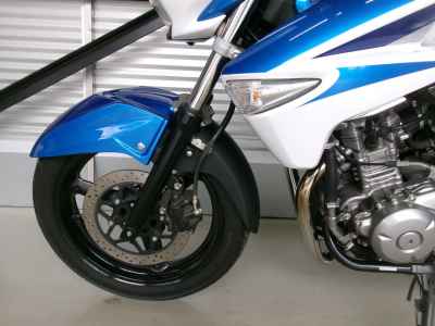 Suzuki GSR250