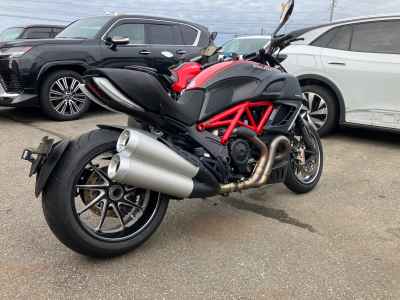 Ducati BY REBELL Carbon 2012