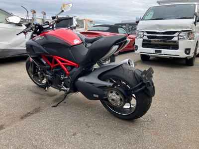 Ducati BY REBELL Carbon 2012